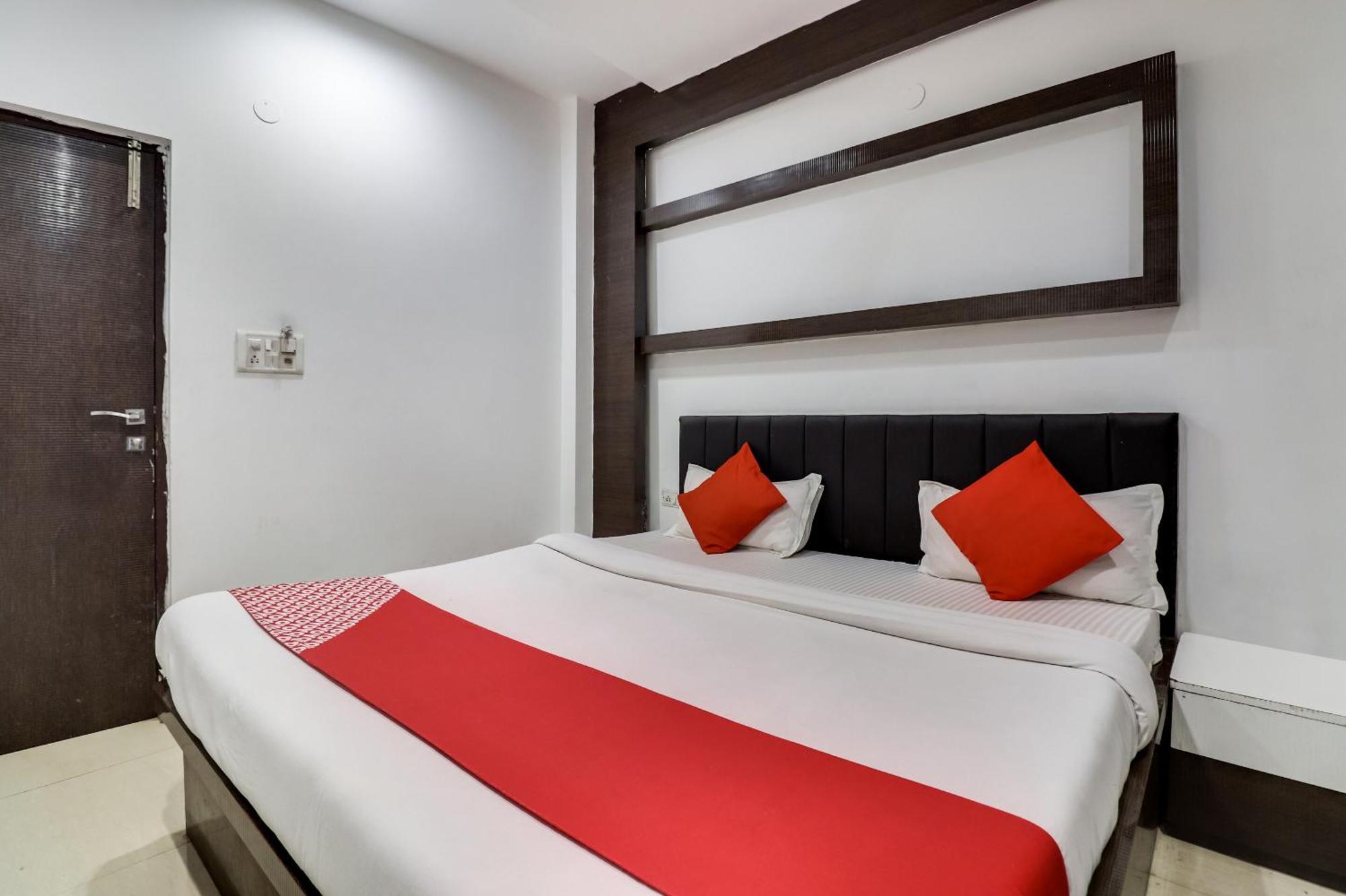 Oyo Flagship Just-9 Inn Near Sahara Ganj Mall Lucknow Luaran gambar